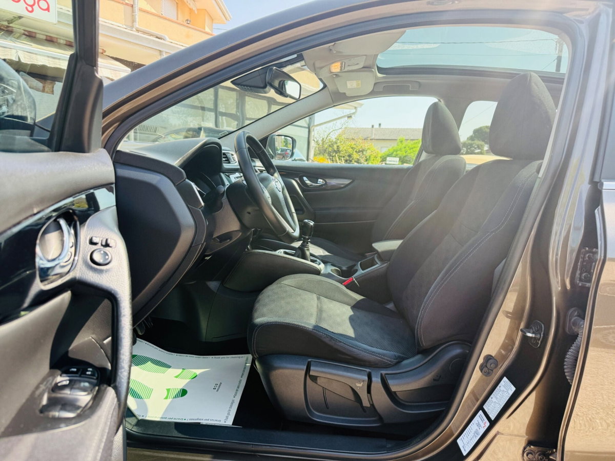 Nissan Qashqai 1.5 dCi Tekna (11)