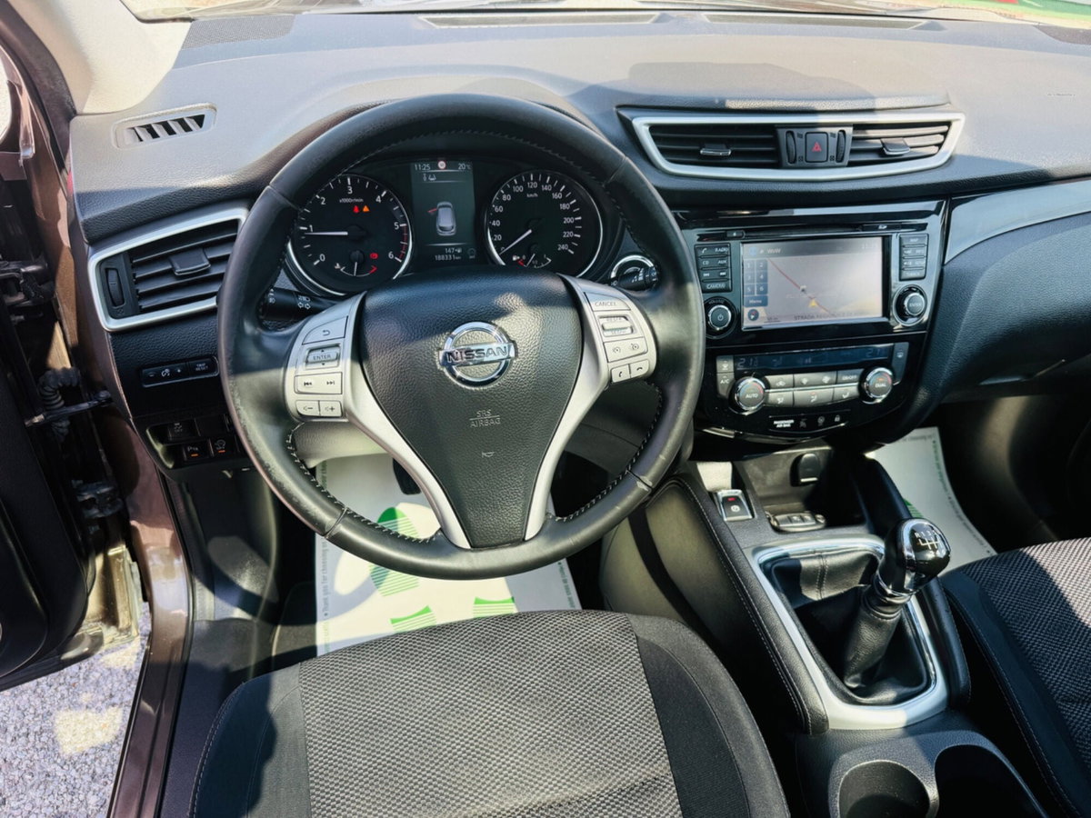 Nissan Qashqai 1.5 dCi Tekna (14)