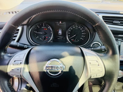 Nissan Qashqai 1.5 dCi Tekna (16)