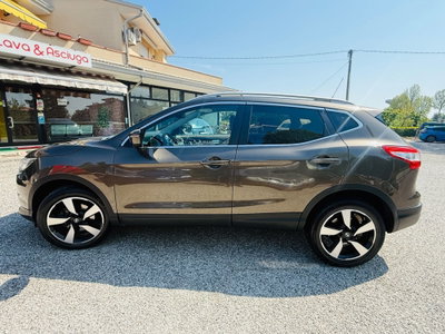 Nissan Qashqai 1.5 dCi Tekna (4)