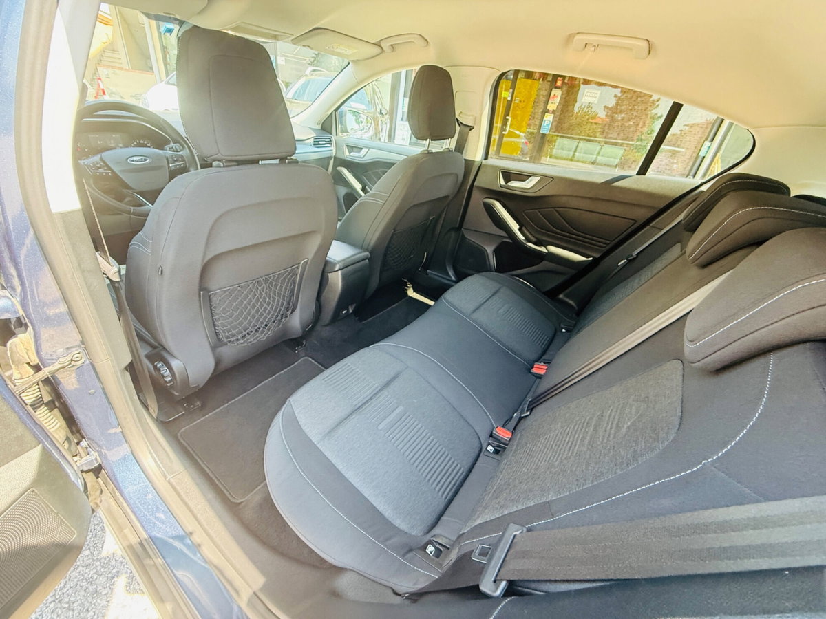 Ford Focus 1.0 EcoBoost 125 CV automatico 5p. Active Co-Pilot (19)
