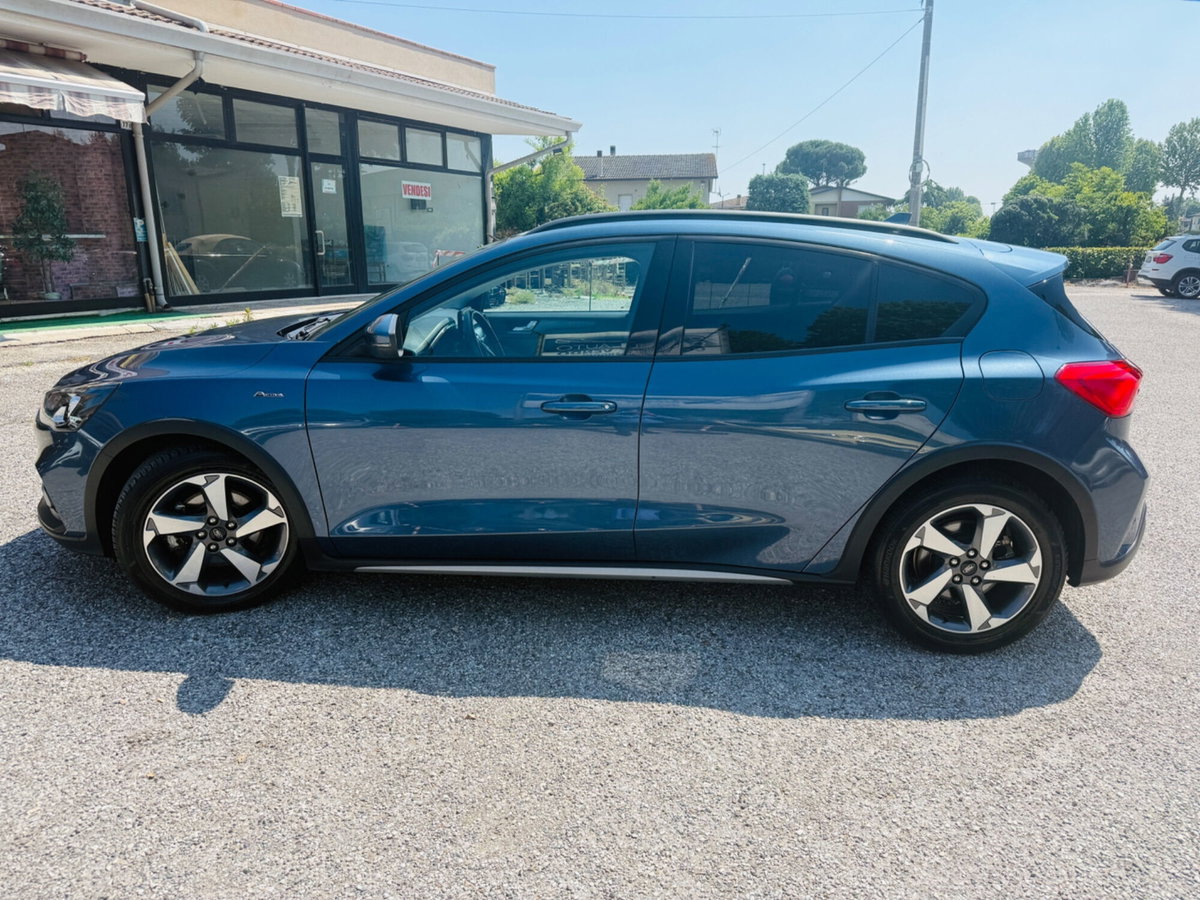Ford Focus 1.0 EcoBoost 125 CV automatico 5p. Active Co-Pilot (4)