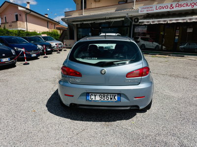 Alfa Romeo 147 1.6 16V TS (105) 3 porte Distinctive (7)