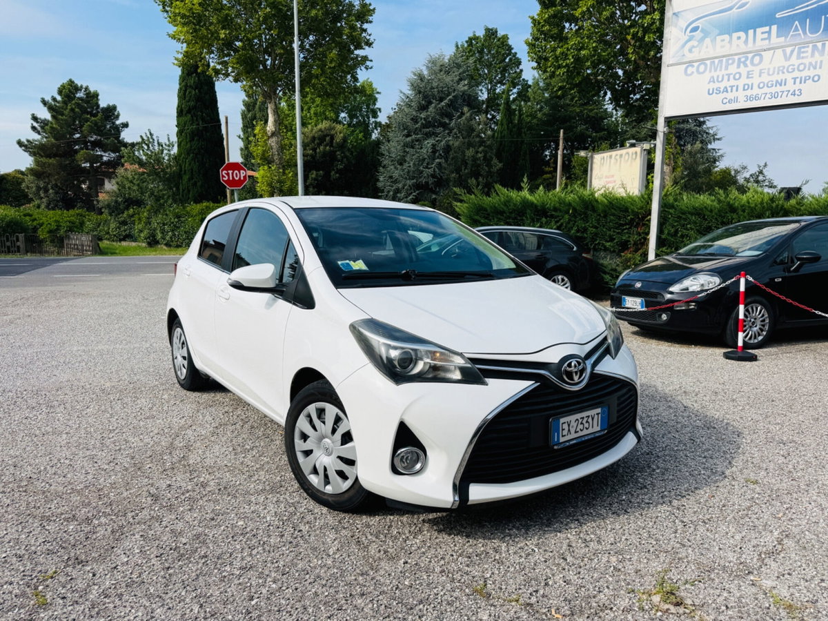 Toyota Yaris 1.D-4D 5 porte Active