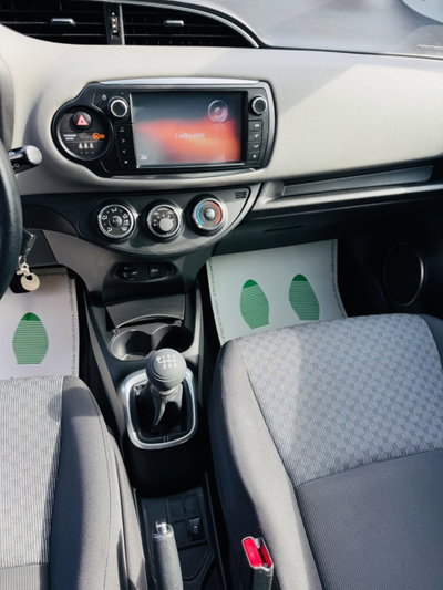 Toyota Yaris 1.D-4D 5 porte Active (14)