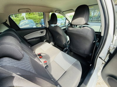 Toyota Yaris 1.D-4D 5 porte Active (19)