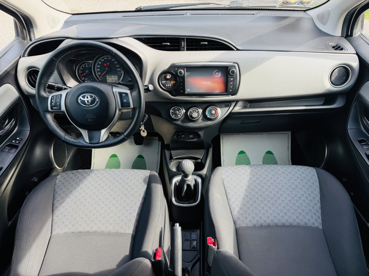 Toyota Yaris 1.D-4D 5 porte Active (20)