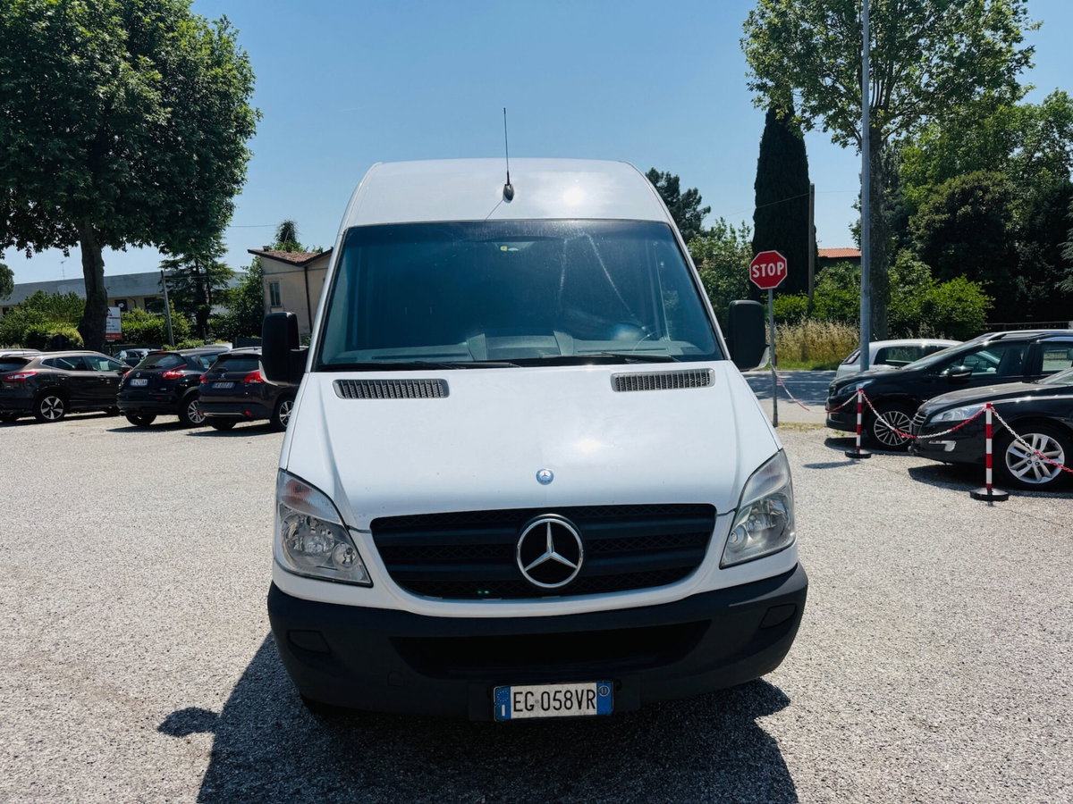 Mercedes-Benz Sprinter F37/35 313 CDI TN Furgone Executive (2)