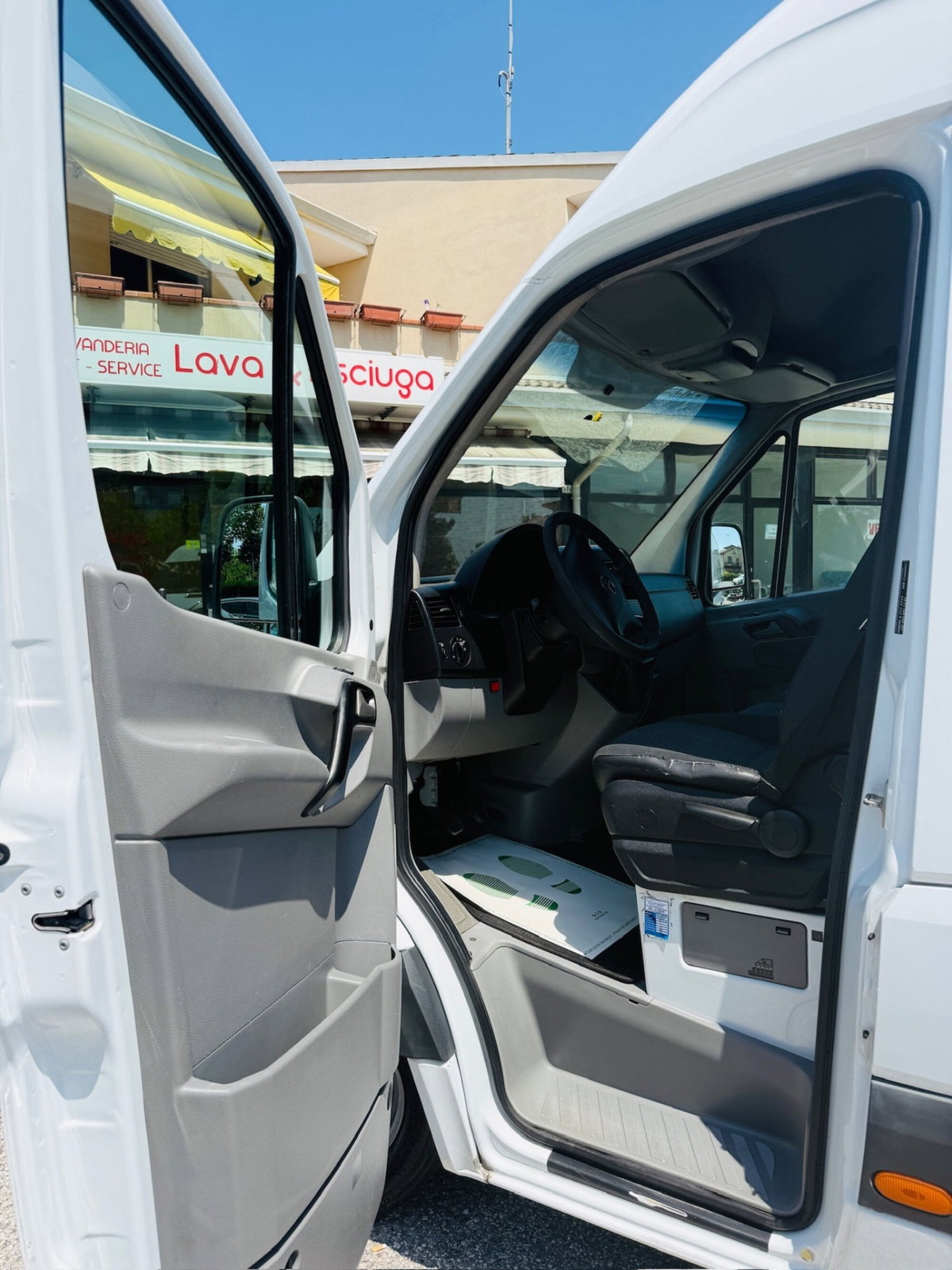 Mercedes-Benz Sprinter F37/35 313 CDI TN Furgone Executive (9)