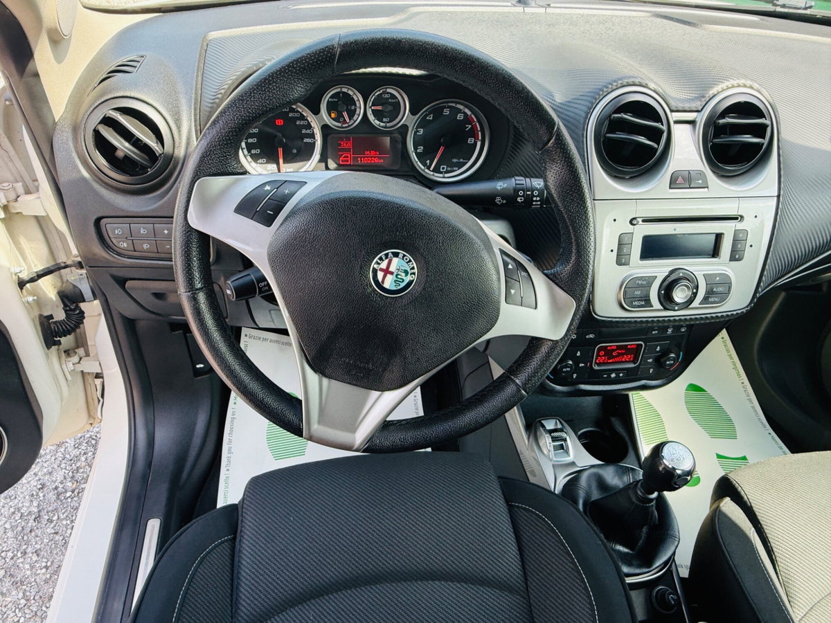 Alfa Romeo MiTo 1.4 78 CV Distinctive Premium Pack (11)