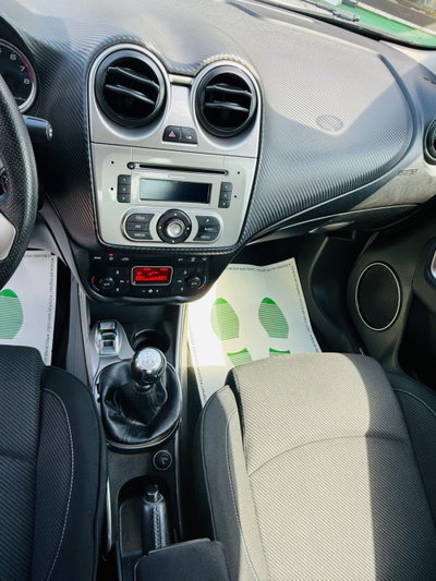 Alfa Romeo MiTo 1.4 78 CV Distinctive Premium Pack (12)