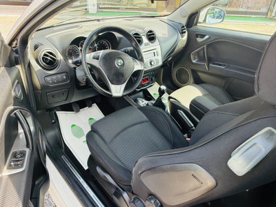 Alfa Romeo MiTo 1.4 78 CV Distinctive Premium Pack (9)