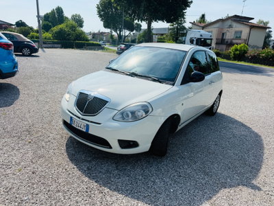 Lancia Ypsilon 1.2 69 CV Argento (3)