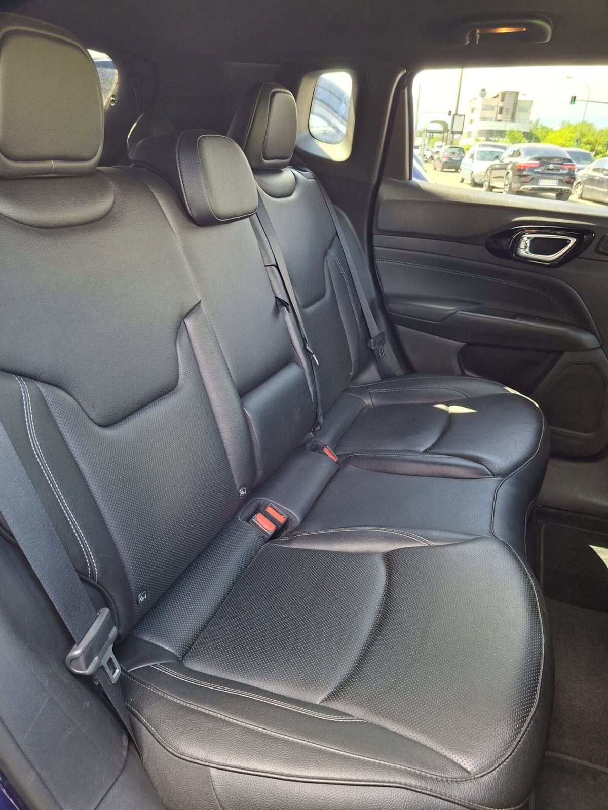 Jeep Compass 1.3 T4 240CV PHEV AT6 4xe S (12)