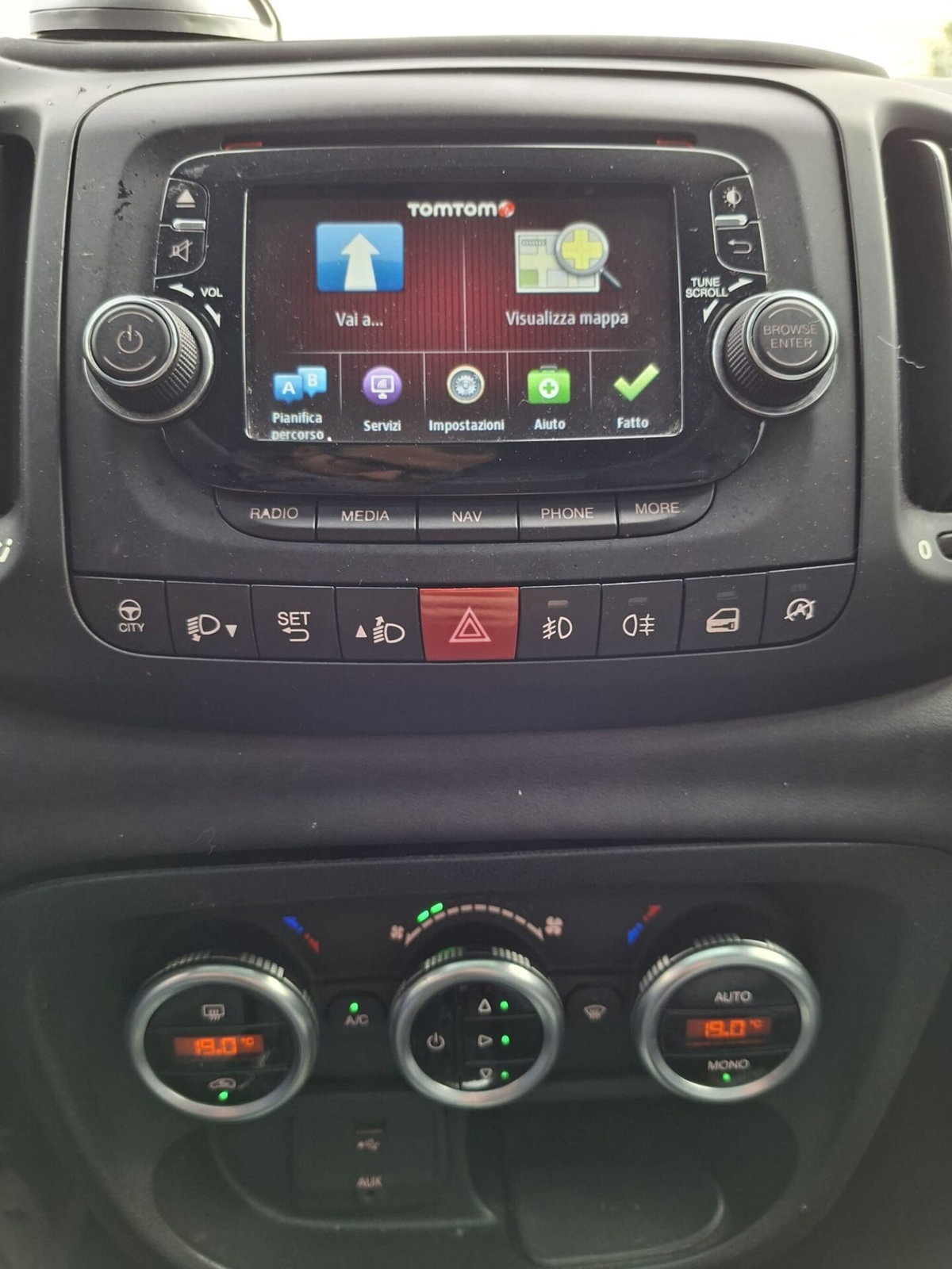 Fiat 500L 1.6 Multijet 120 CV Lounge (12)