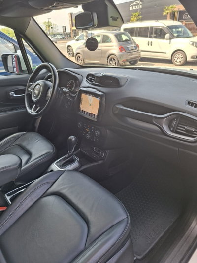 Jeep Renegade 1.3 T4 DDCT S (10)