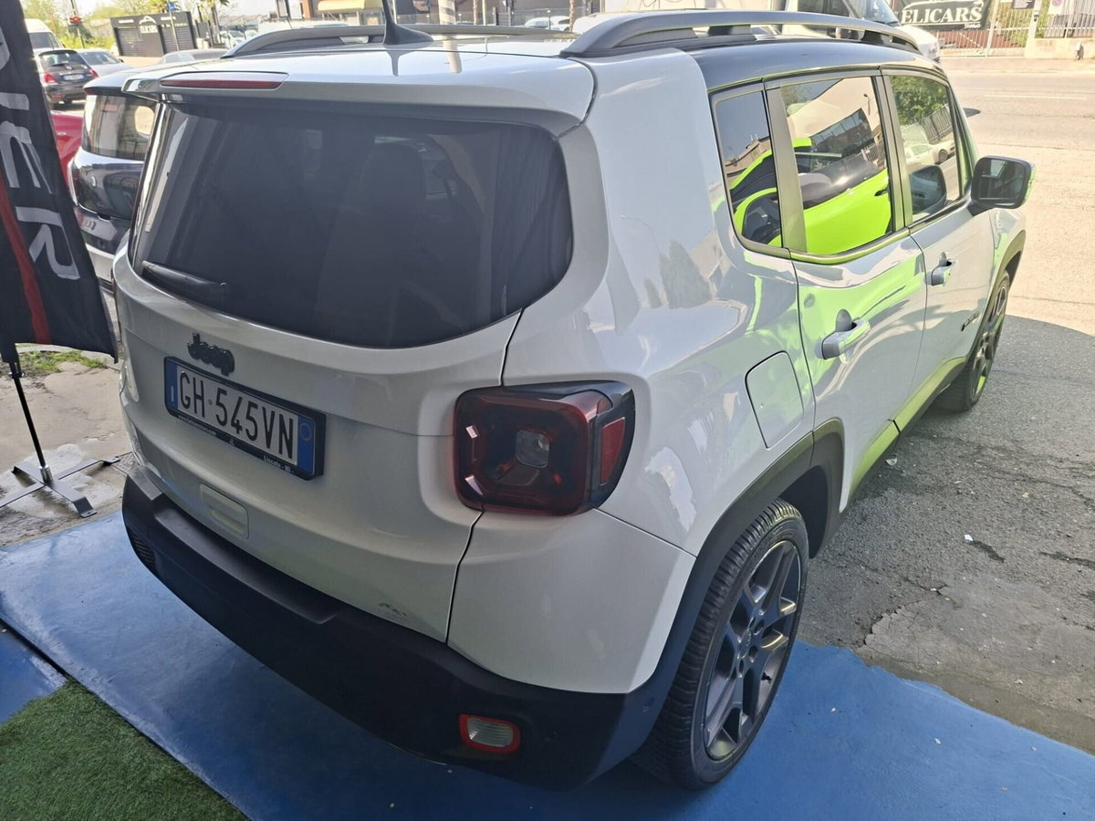 Jeep Renegade 1.3 T4 DDCT S (11)