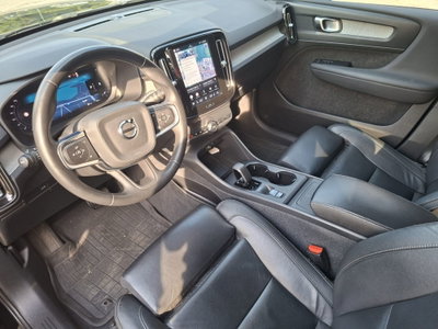 Volvo XC40 B3 automatico Core N1 (10)