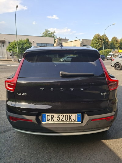 Volvo XC40 B3 automatico Core N1 (14)