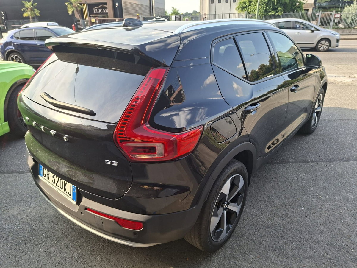 Volvo XC40 B3 automatico Core N1 (16)