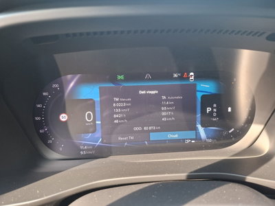Volvo XC40 B3 automatico Core N1 (9)