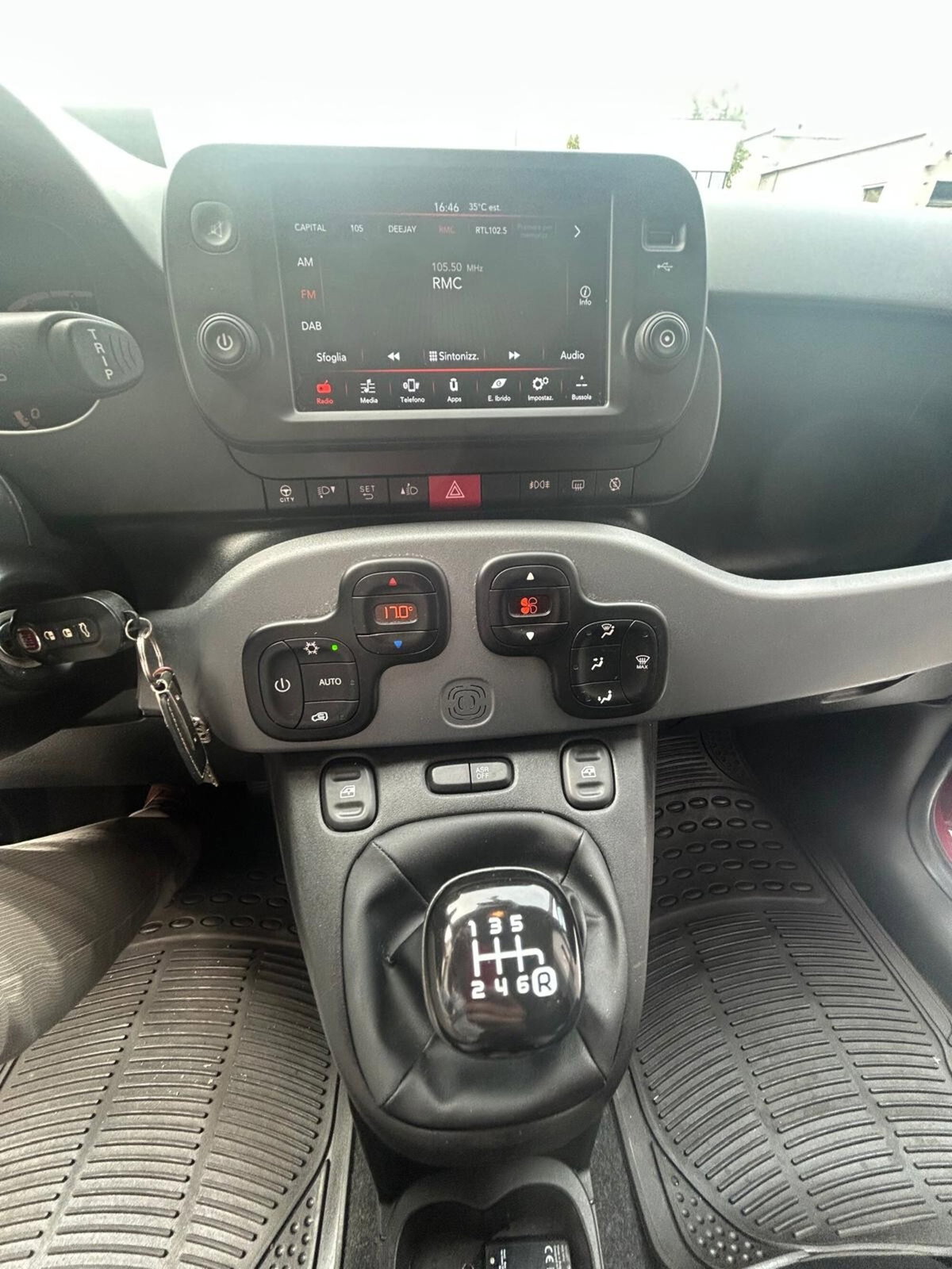 Fiat Panda 1.0 FireFly S&S Hybrid City Cross (7)