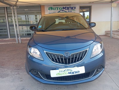 Lancia Ypsilon 1.0 FireFly 5 porte S&S Hybrid Silver Plus (2)