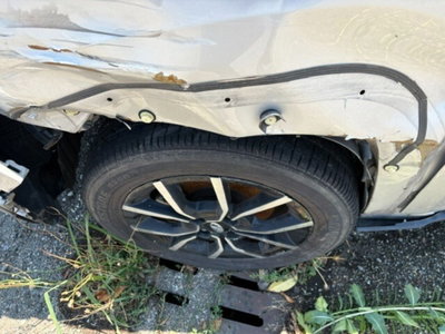 Mahindra KUV100 1.2 K8 (2)