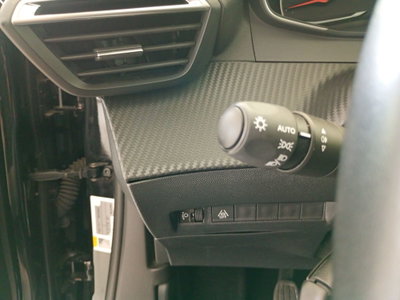 Peugeot 2008 BlueHDi 110 S&S Active Pack (10)