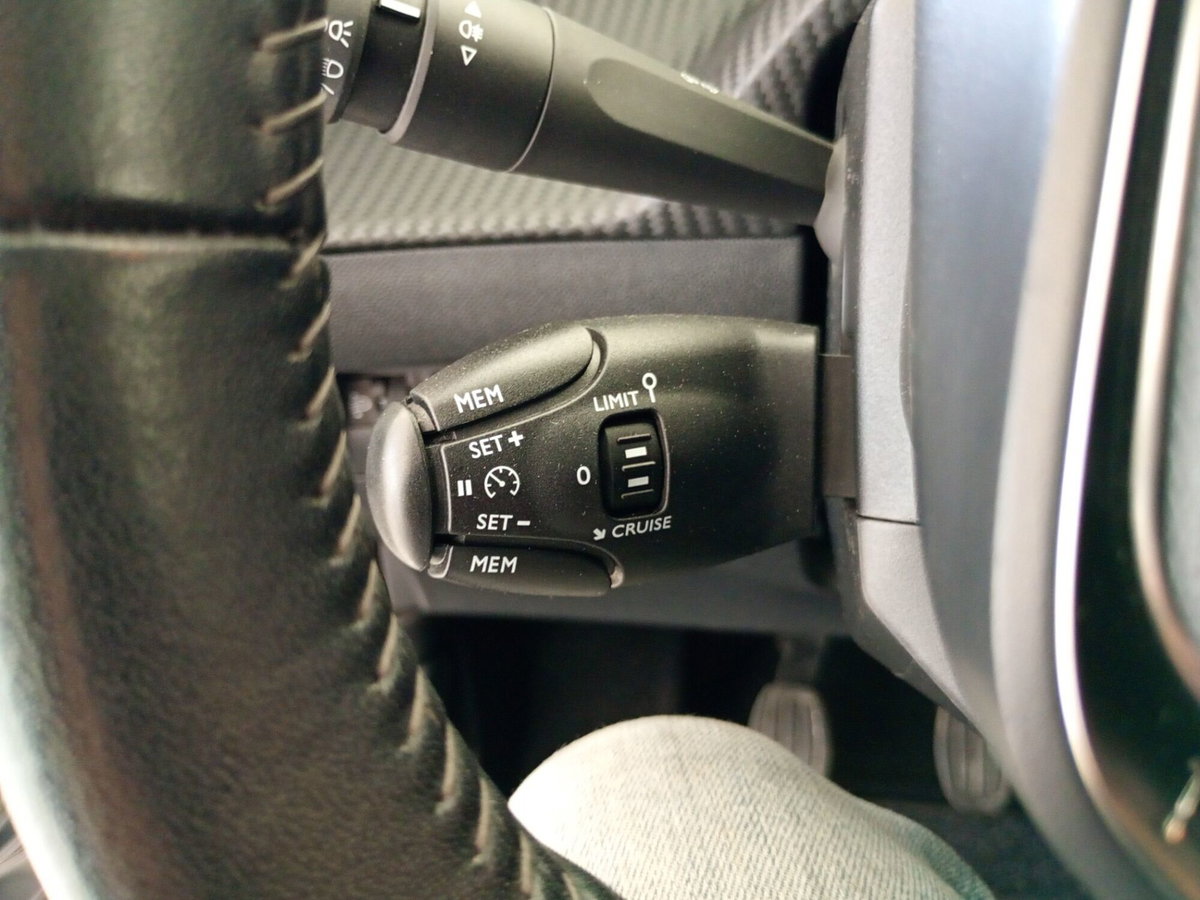 Peugeot 2008 BlueHDi 110 S&S Active Pack (9)