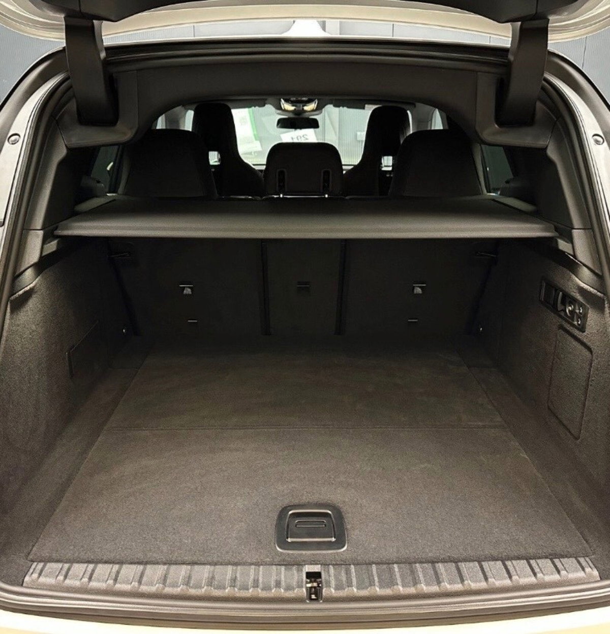BMW iX xdrive50 pacchetto sportivo (5)