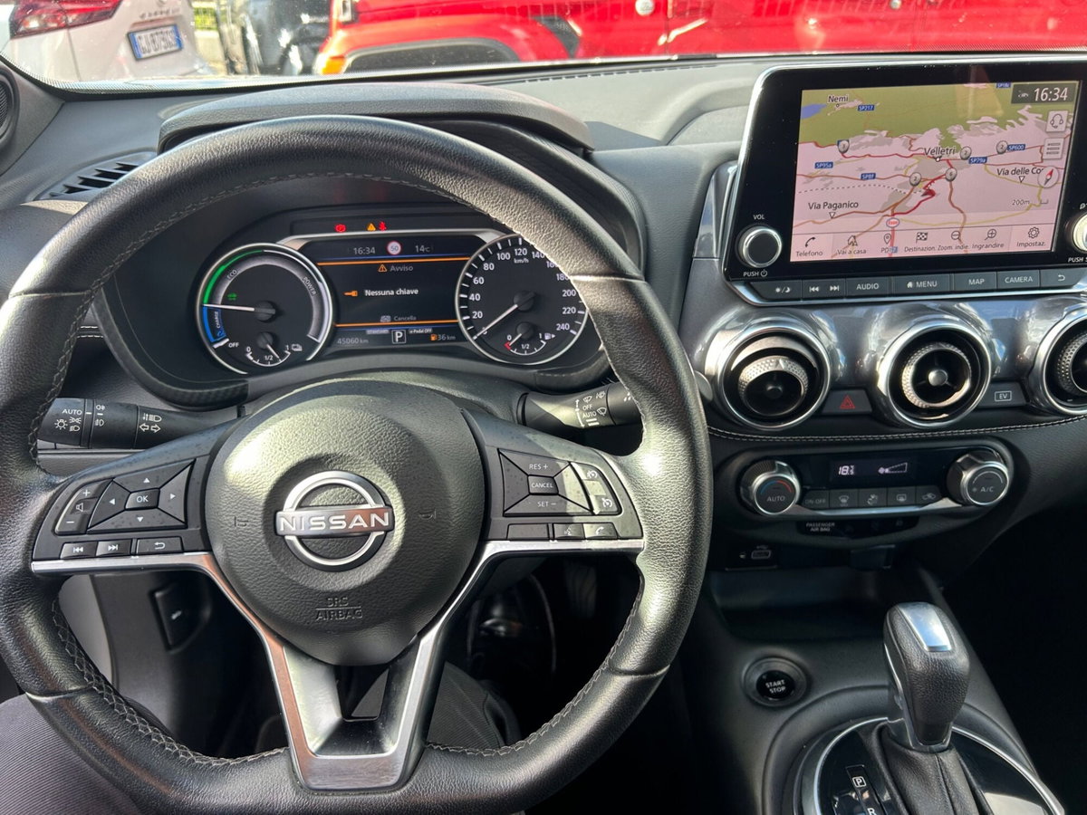 Nissan Juke 1.6 hev N-Connecta (8)