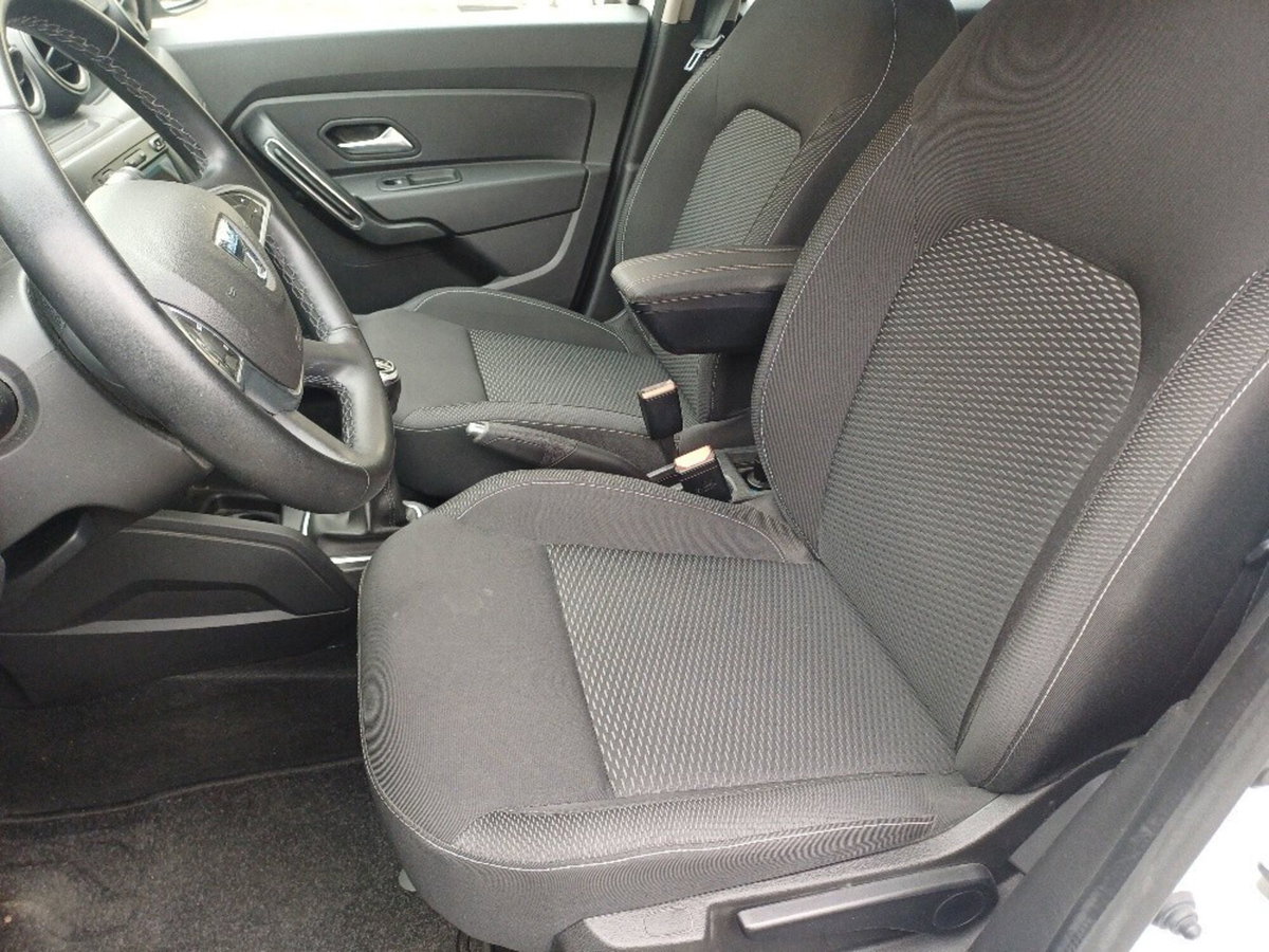 Dacia Duster 1.5 Blue dCi 8V 115 CV 4x2 Comfort (13)