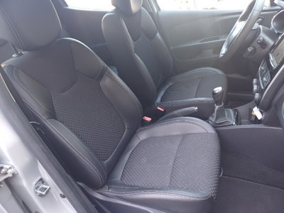 Renault Clio dCi 8V 75 CV 5 porte Moschino Zen (13)