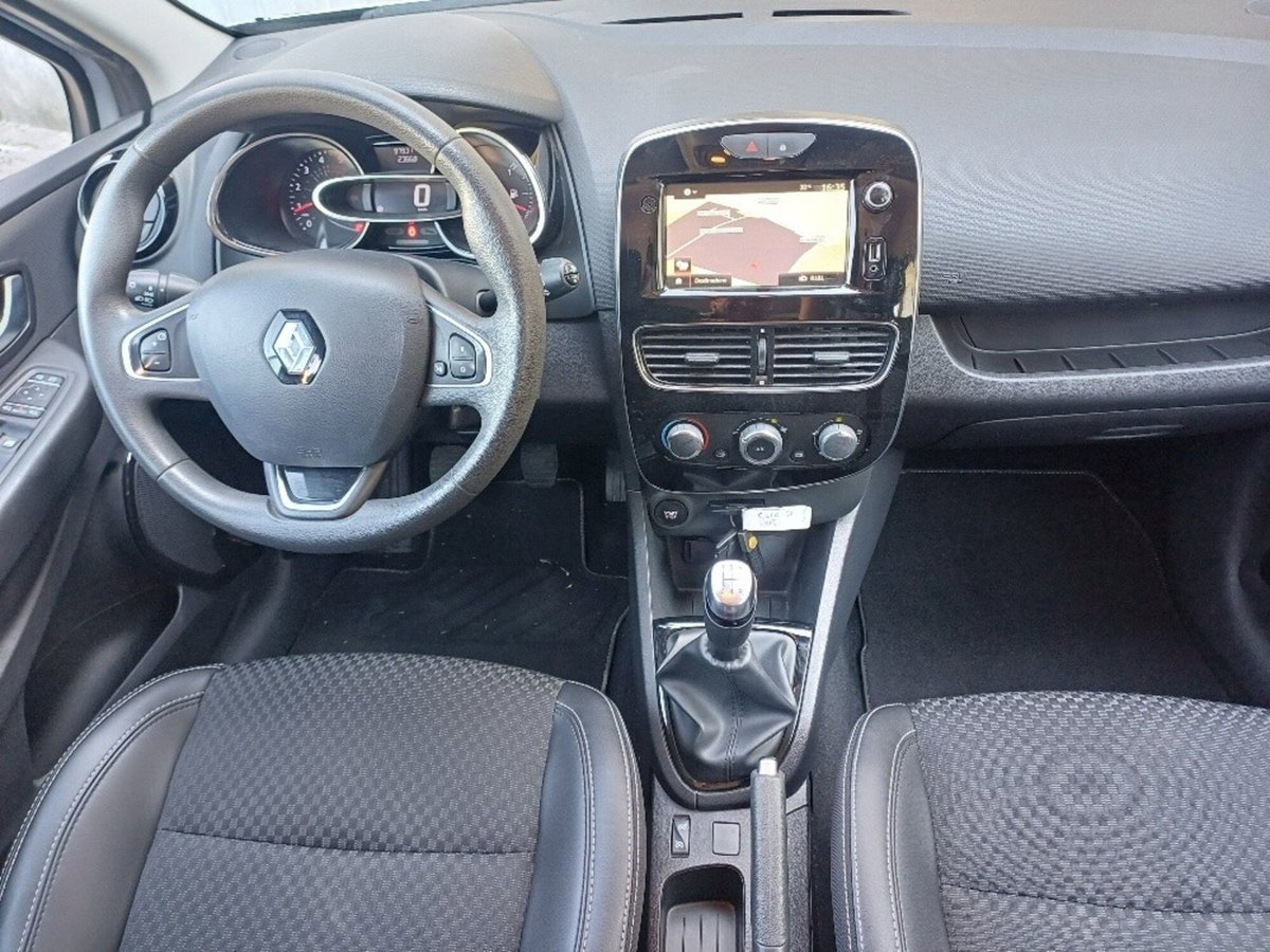 Renault Clio dCi 8V 75 CV 5 porte Moschino Zen (9)