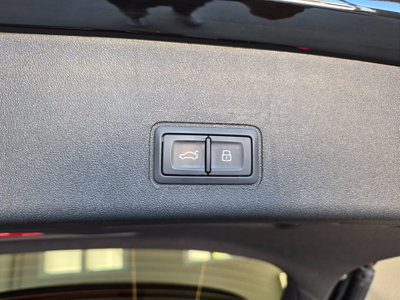 Audi Q3 Sportback 35 TDI quattro S tronic S line edition (16)