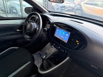 Toyota Aygo X 1.0 VVT-i 72 CV 5 porte Limited Air (11)