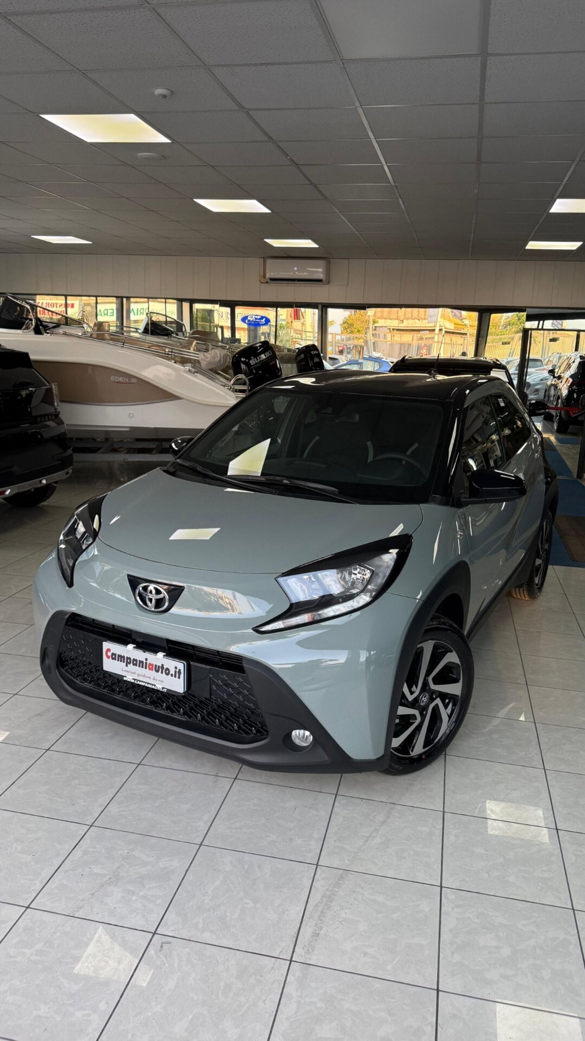 Toyota Aygo X 1.0 VVT-i 72 CV 5 porte Limited Air (16)