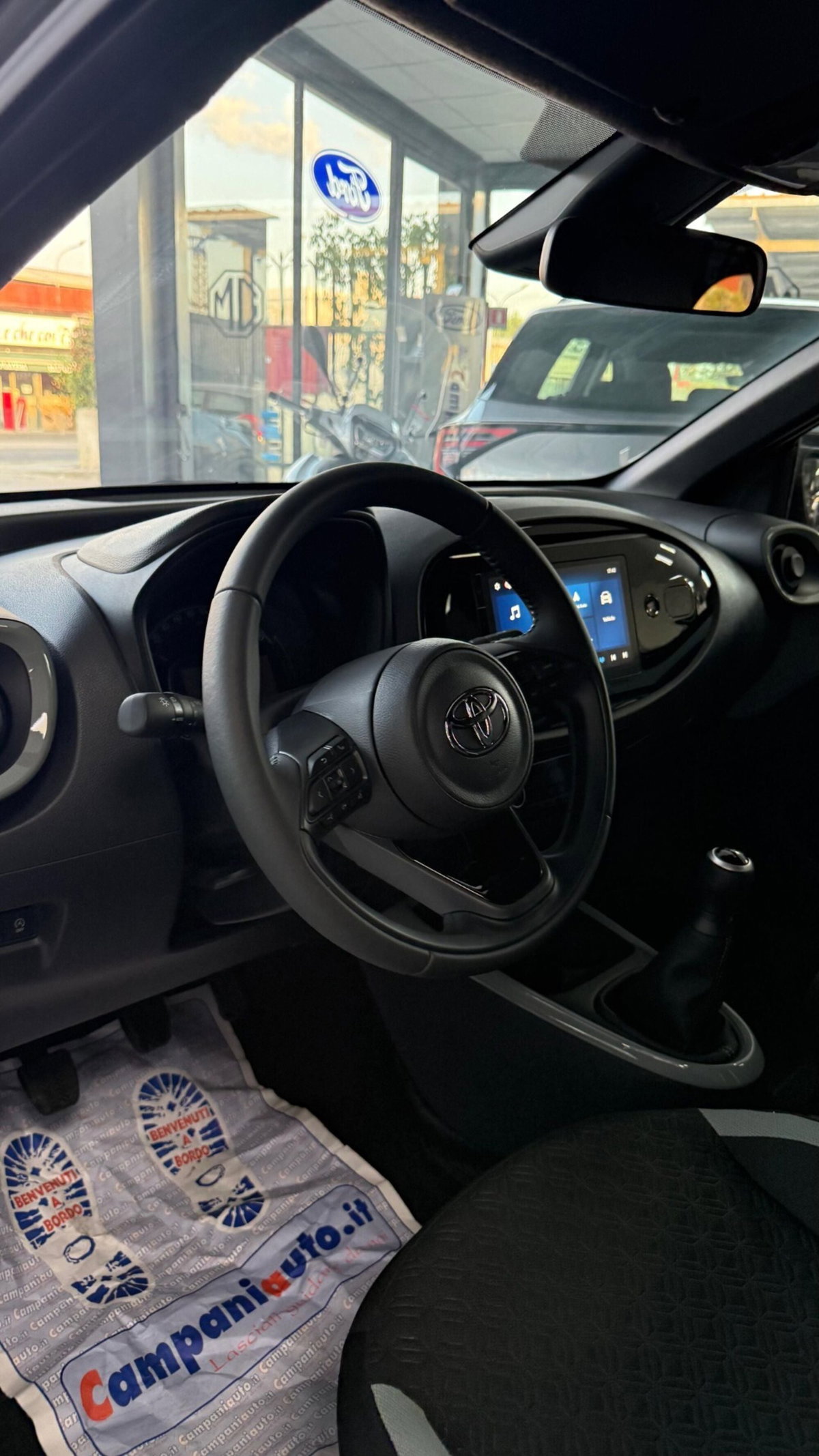 Toyota Aygo X 1.0 VVT-i 72 CV 5 porte Limited Air (18)