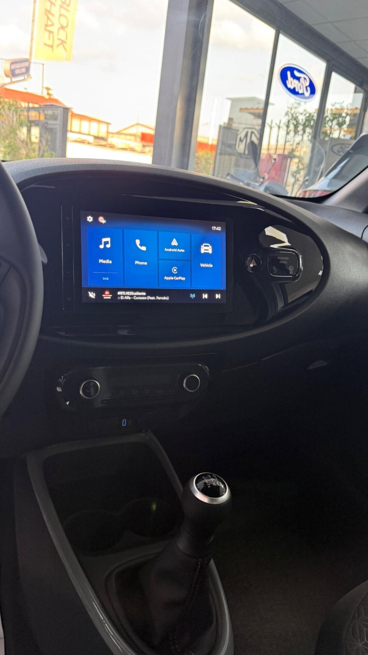 Toyota Aygo X 1.0 VVT-i 72 CV 5 porte Limited Air (20)