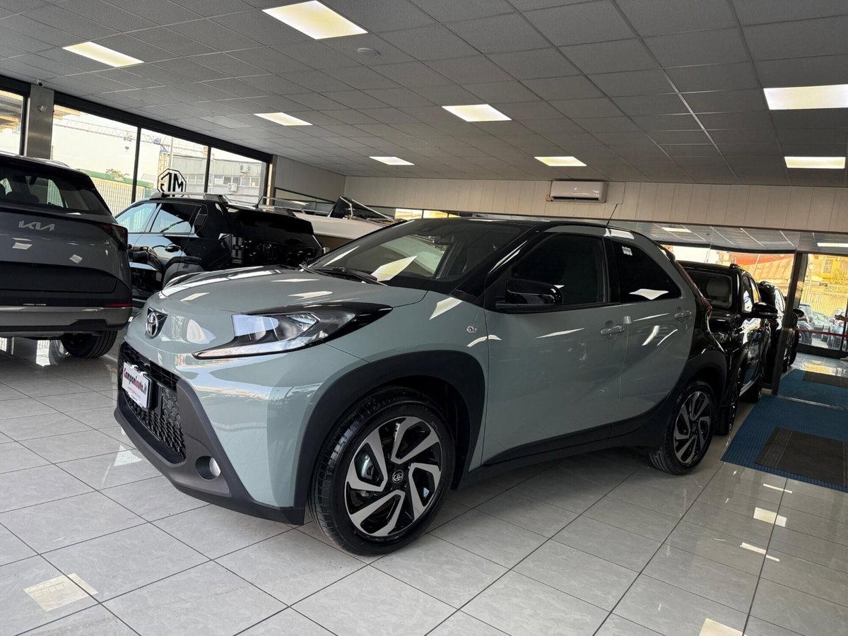 Toyota Aygo X 1.0 VVT-i 72 CV 5 porte Limited Air (5)