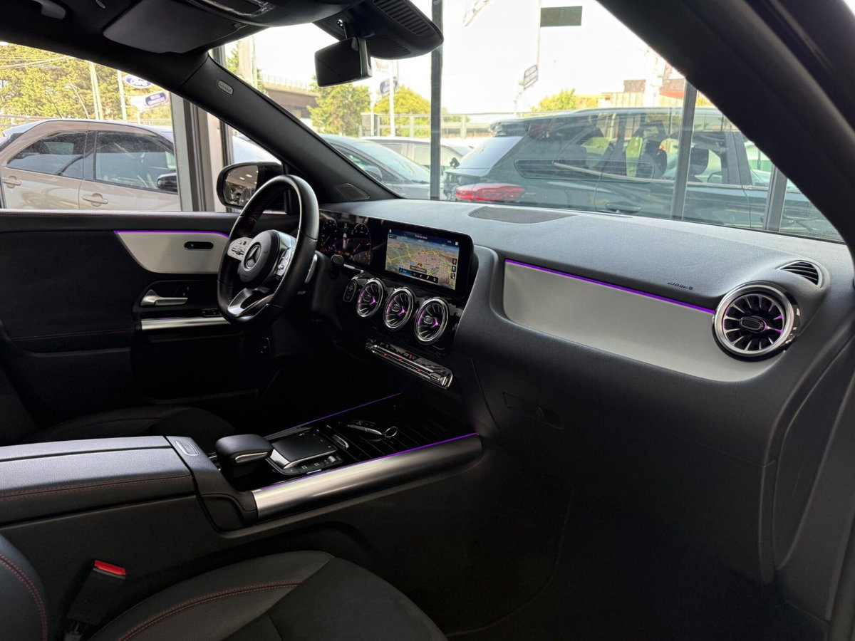 Mercedes-Benz GLA SUV 200 d Automatic Premium (11)