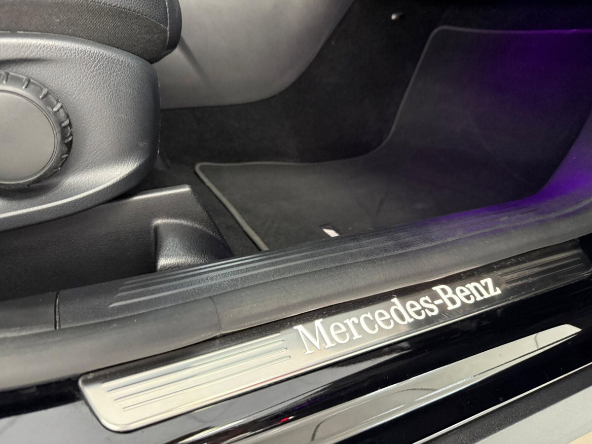 Mercedes-Benz GLA SUV 200 d Automatic Premium (12)
