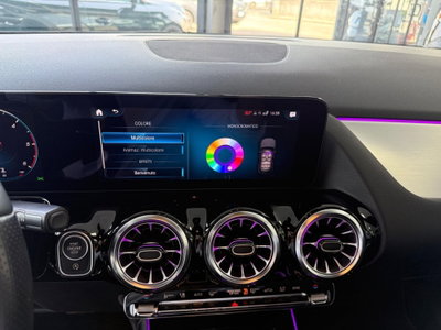 Mercedes-Benz GLA SUV 200 d Automatic Premium (20)