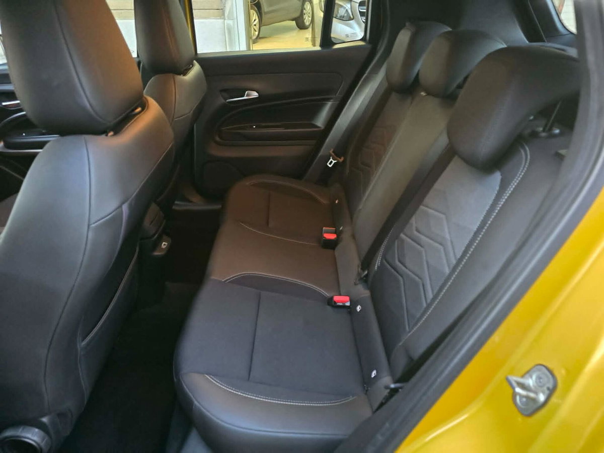 Jeep Avenger 1.2 turbo Altitude fwd 100cv (11)