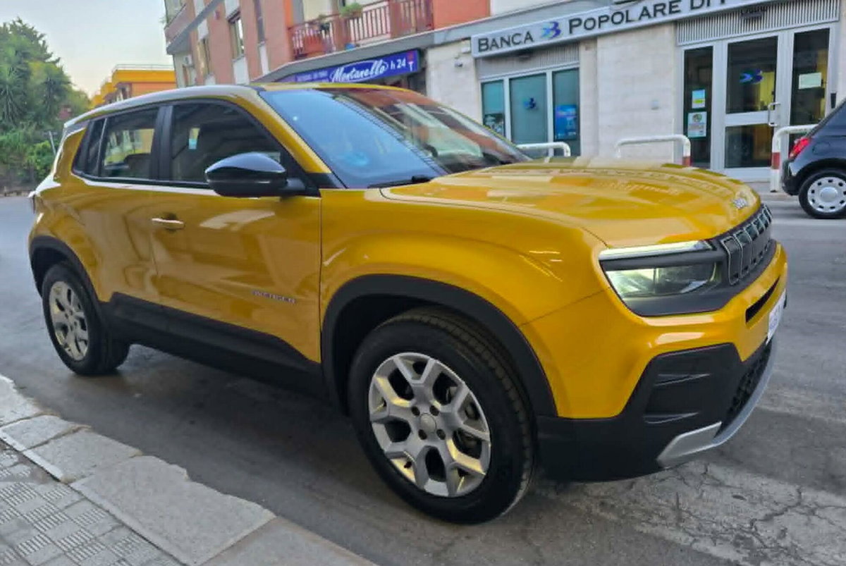 Jeep Avenger 1.2 turbo Altitude fwd 100cv (3)