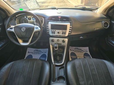 Lancia Delta 1.6 MJT DPF Oro (5)