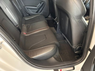 Audi A4 Avant 2.0 TDI 177CV mult. Business (11)