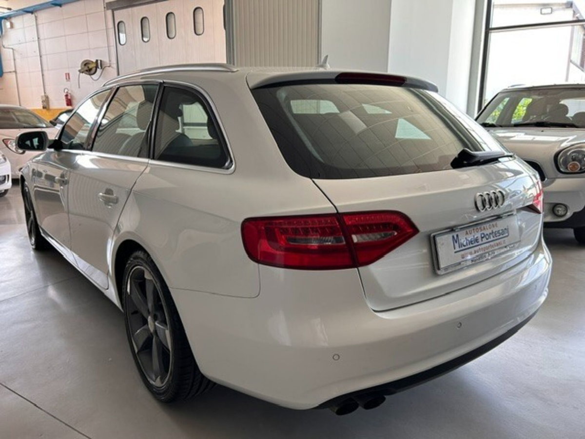 Audi A4 Avant 2.0 TDI 177CV mult. Business (13)