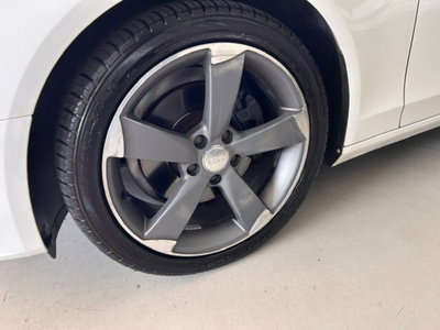 Audi A4 Avant 2.0 TDI 177CV mult. Business (16)